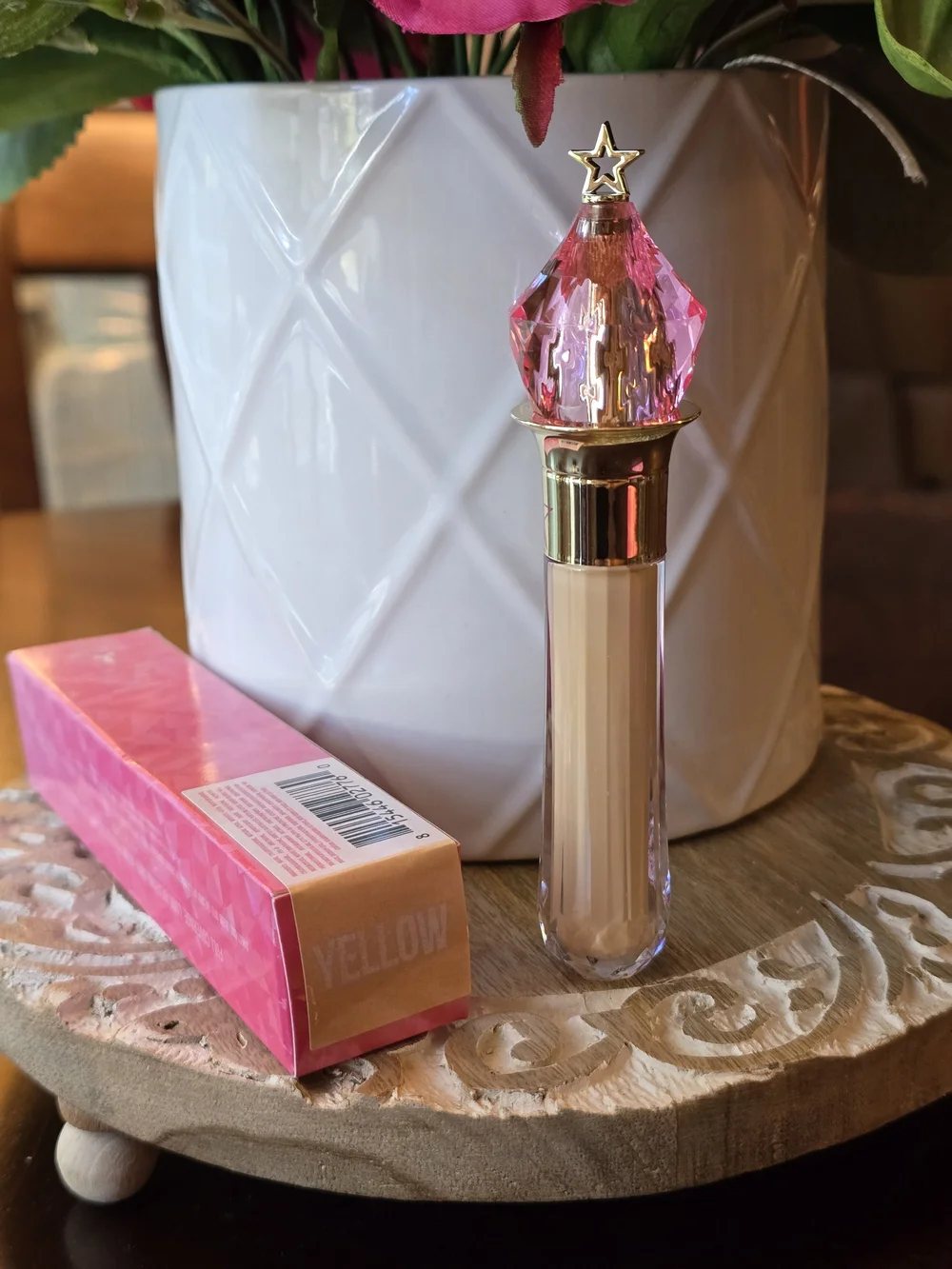 Jeffree Star Concealer Shade Is Yellow